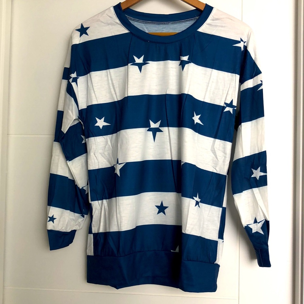 LAST ONE‼️Star printed Blue and White Striped Long Sleeve Top - Picture 7 of 8